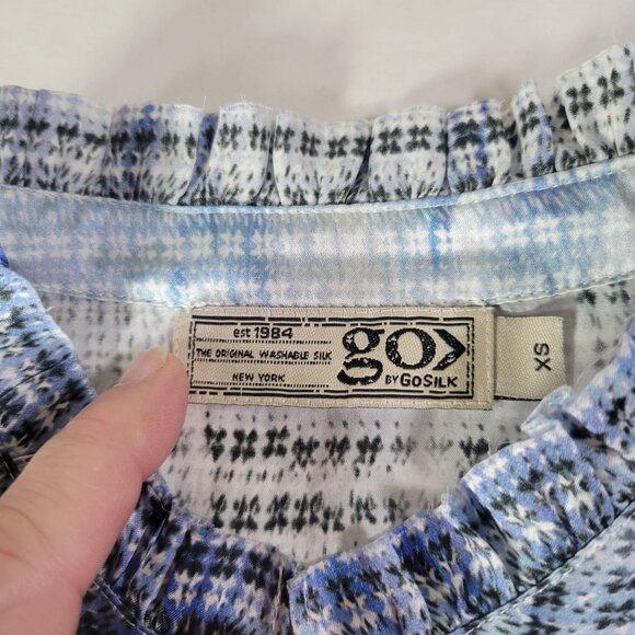 Go By GoSilk Women Blue Striped Washed Silk Sleeveless High Neck Top Size XS - Picture 3 of 7